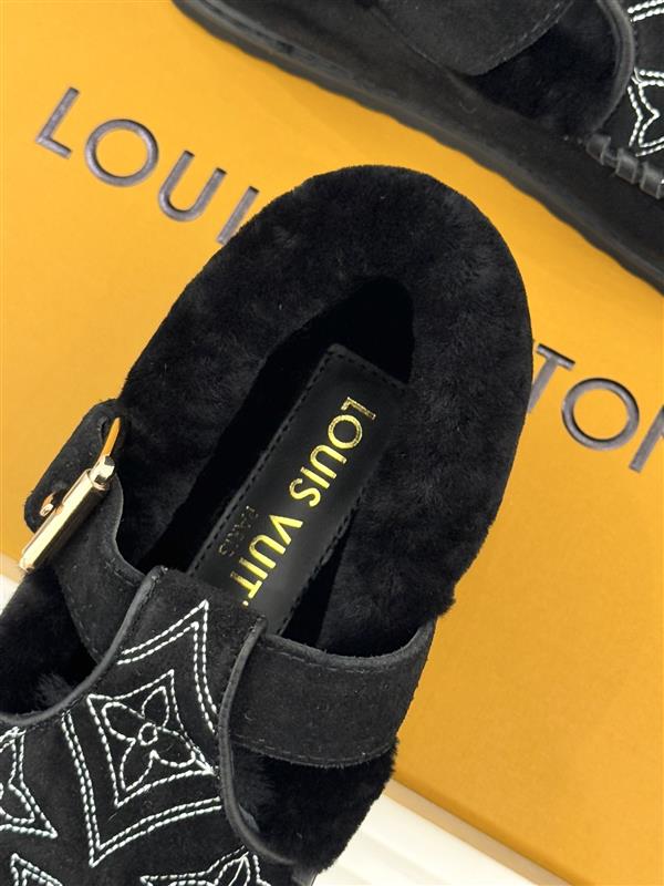 2025126113534454 310